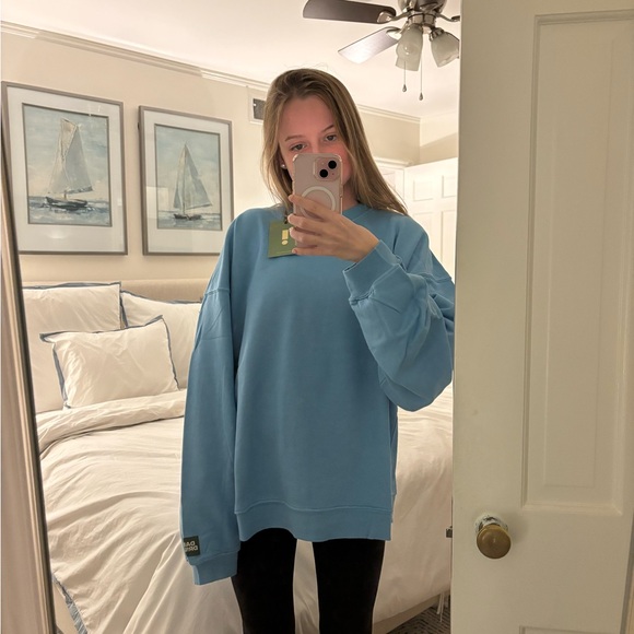 Daily Drills Unisex Oversized Malibu Crewneck XS/S
Perfect condition - Picture 3 of 3